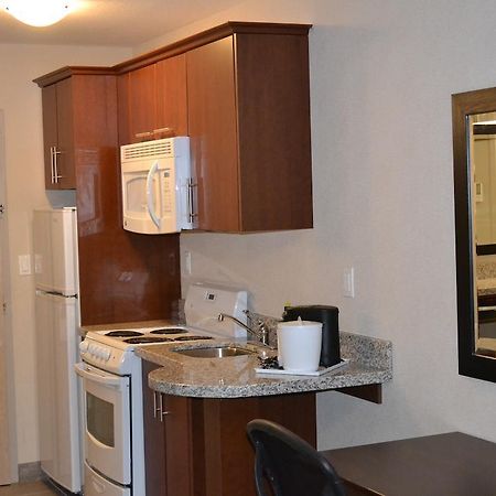 Western Star Inn And Suites Carlyle Buitenkant foto